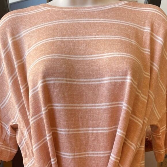 Urban Outfitters Lumiere Tee Shirt Size Medium NWT - Picture 5 of 8